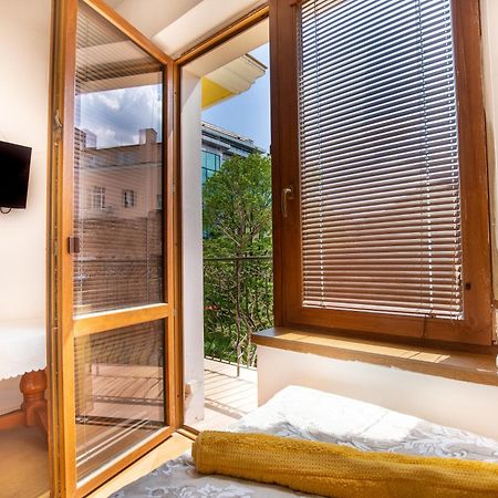 En-Suite Rooms: Novа Guesthouse In Sofia Center Buitenkant foto