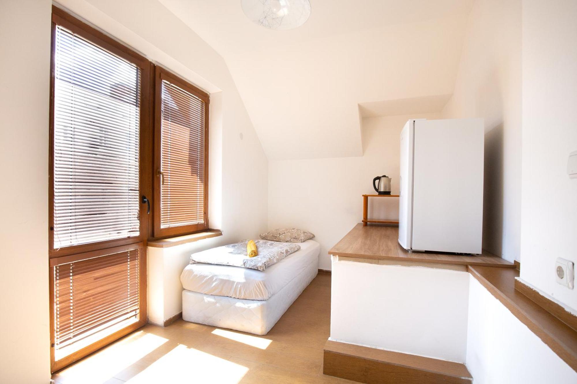En-Suite Rooms: Novа Guesthouse In Sofia Center Buitenkant foto