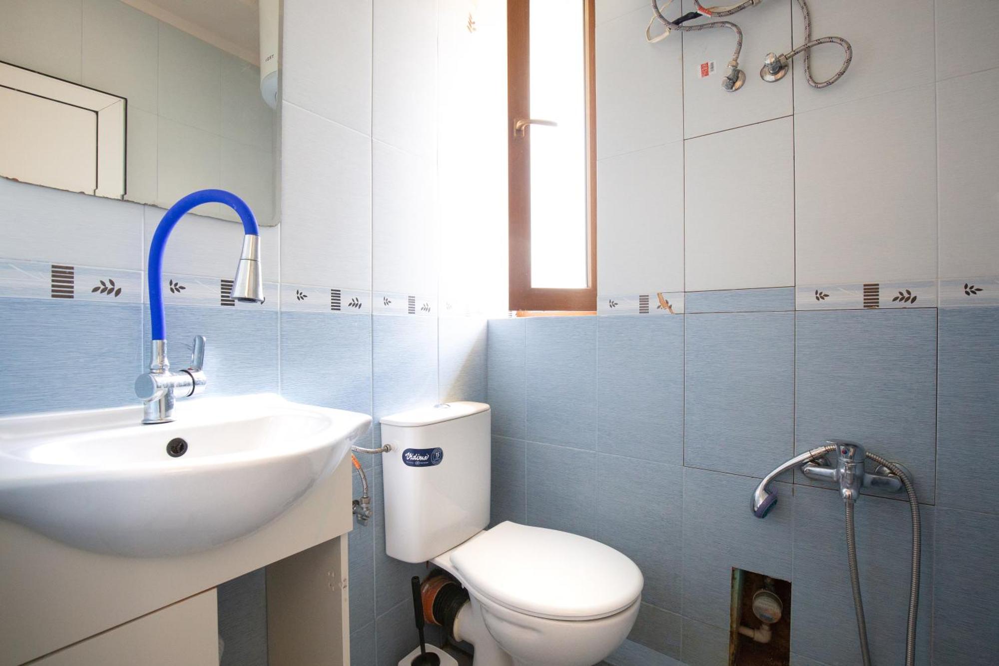En-Suite Rooms: Novа Guesthouse In Sofia Center Buitenkant foto